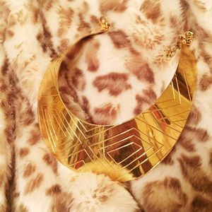 💫 Vince Camuto Gold Collar Necklace